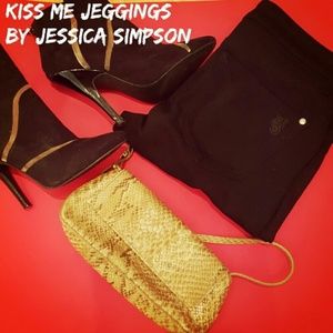 Jessica Simpson Simply Sexy "Kiss Me" Jeggings